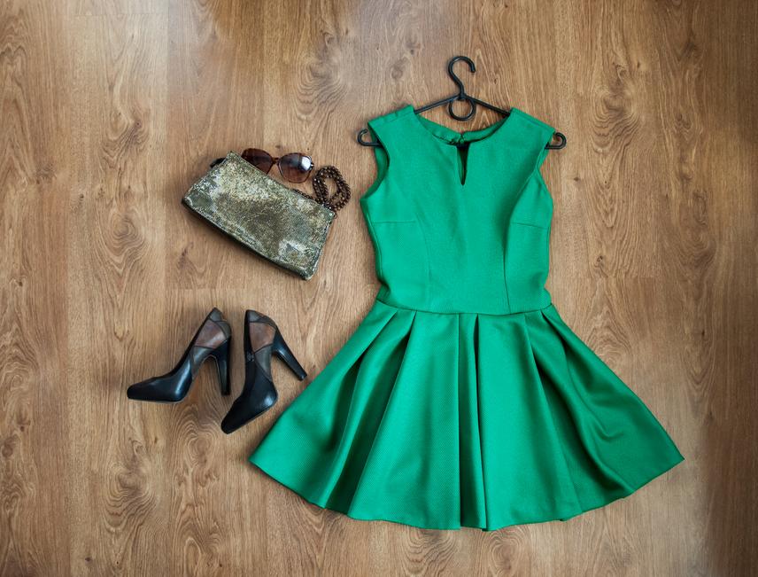 Dodatki do zielonej sukienki