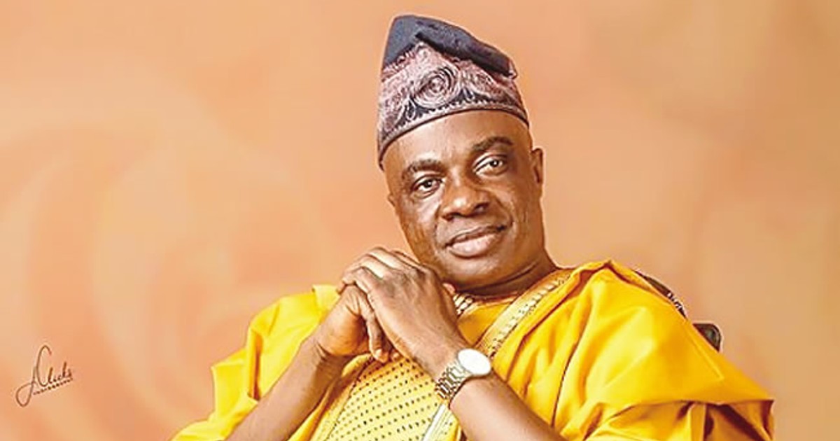Movie practitioners summon Olaiya for going butt naked for Tinubu