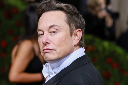 Elon Musk z rekordem Guinnessa. Nikt wcześniej nie stracił tak wiele tak szybko 