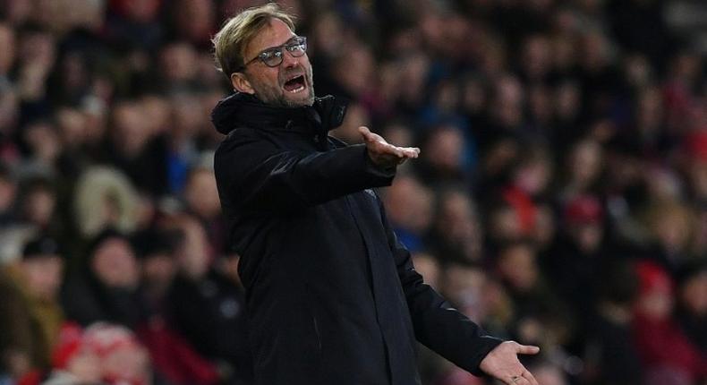 Liverpool manager Jurgen Klopp shouts instructions during the match against Southampton at St Mary's Stadium on November 19, 2016