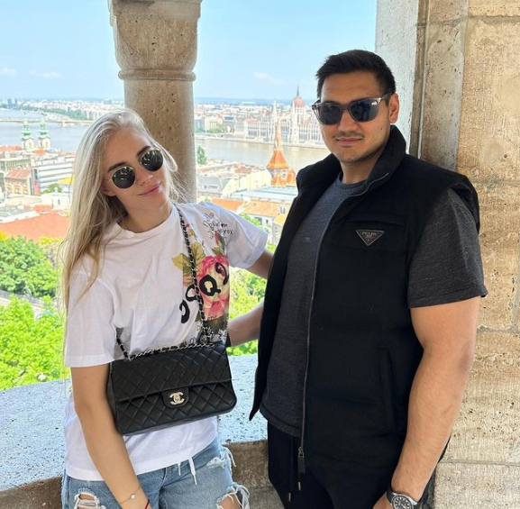 Kollárova dcéra Saša s priateľom.