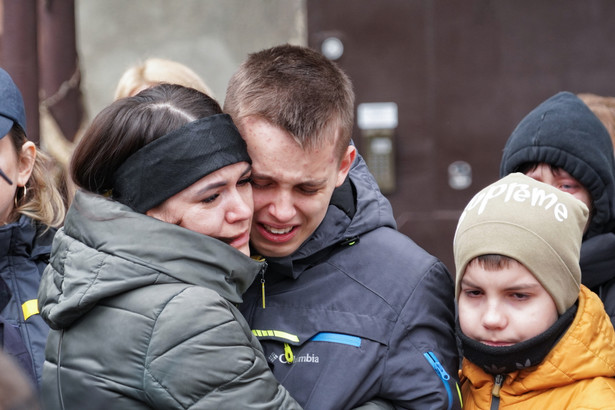 Uroczystości pogrzebowe ratownika - ofiary ataku rosyjskiego drona Vitaliya Alimova