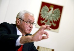 PKW przerywa pracę. Do siedziby komisji wdarli się demonstranci. PILNE OŚWIADCZENIE