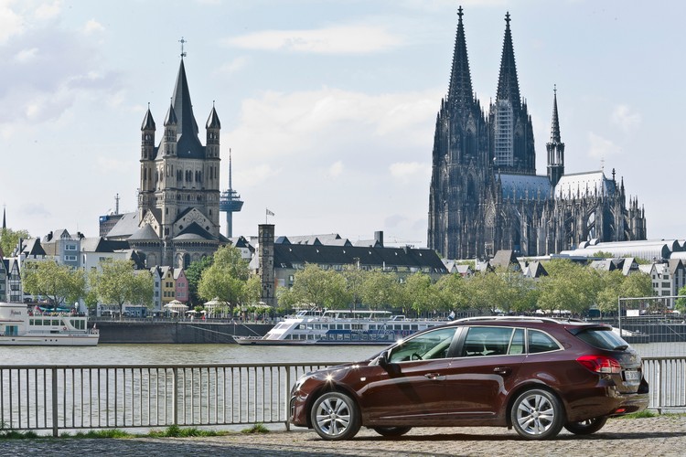 Chevrolet cruze kombi