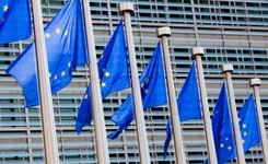 Komisja Europejska odpiera zarzuty polskiego ministra finansów: Decyzję podjęto bezstronnie