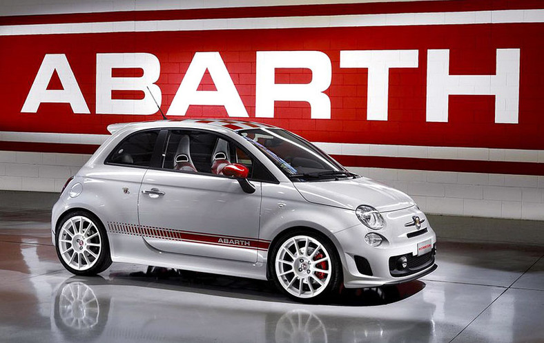 Paryż 2008: Fiat 500 Abarth Esseesse – jeszcze ostrzejsza biedronka