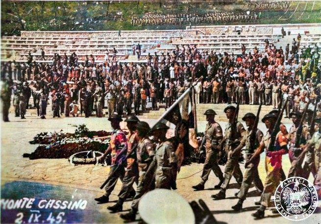 Poświęcenie Polskiego Cmentarza Wojennego pod Monte Cassino, 02-09-1945 r.