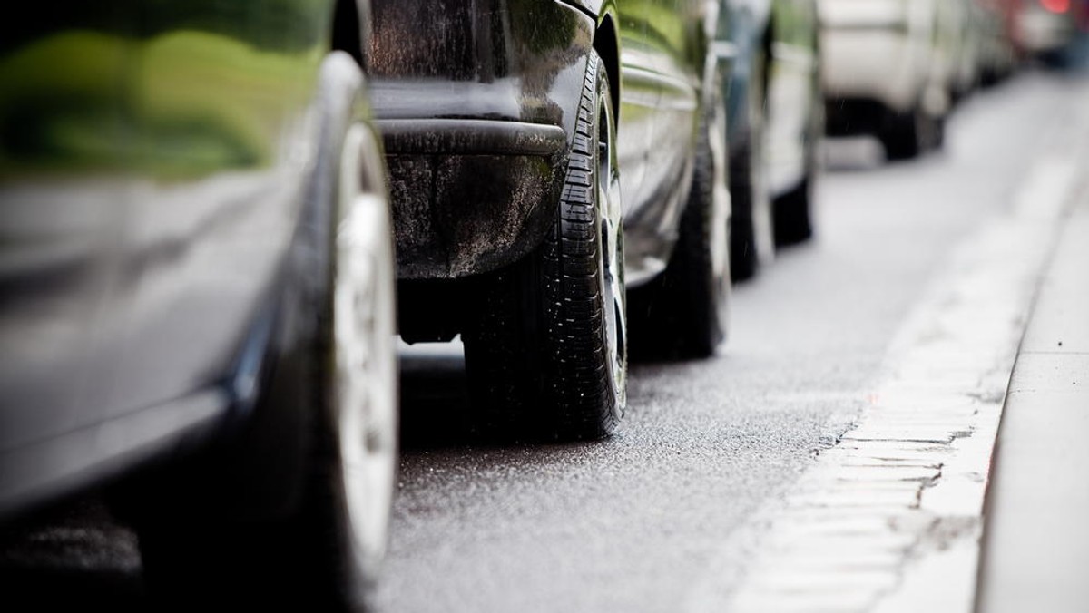 Zgodnie z oczekiwaniami, przeżywająca poważne trudności finansowe niemiecka firma motoryzacyjna Opel poinformowała w poniedziałek, że w roku 2016 zakończy produkcję samochodów w zakładach w Bochum - swej drugiej co do wielkości fabryce na terenie Niemiec.