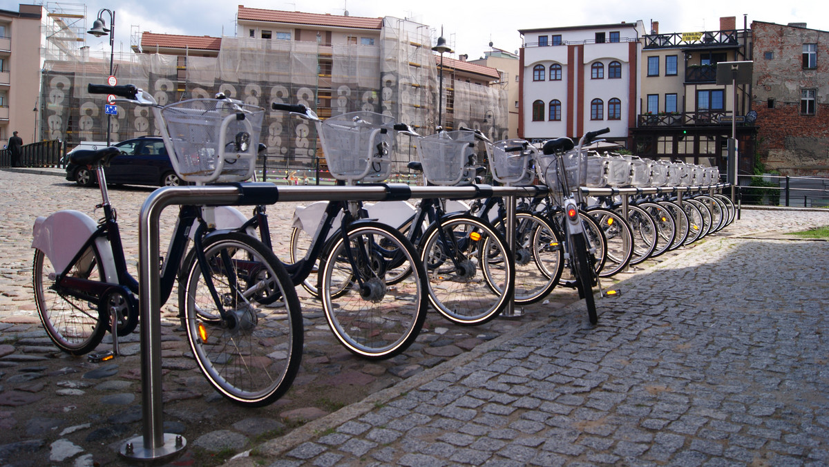 Stowarzyszenie BMK deklaruje, że może zakończyć comiesięczne przejazdy rowerowe, które mają nakłonić lokalne władze do wdrażania rozwiązań sprzyjających cyklistom. Nie zrobi tego jednak z dnia na dzień. Najpierw miejskie władze będą musiały stać się jeszcze bardziej przychylne rowerzystom.