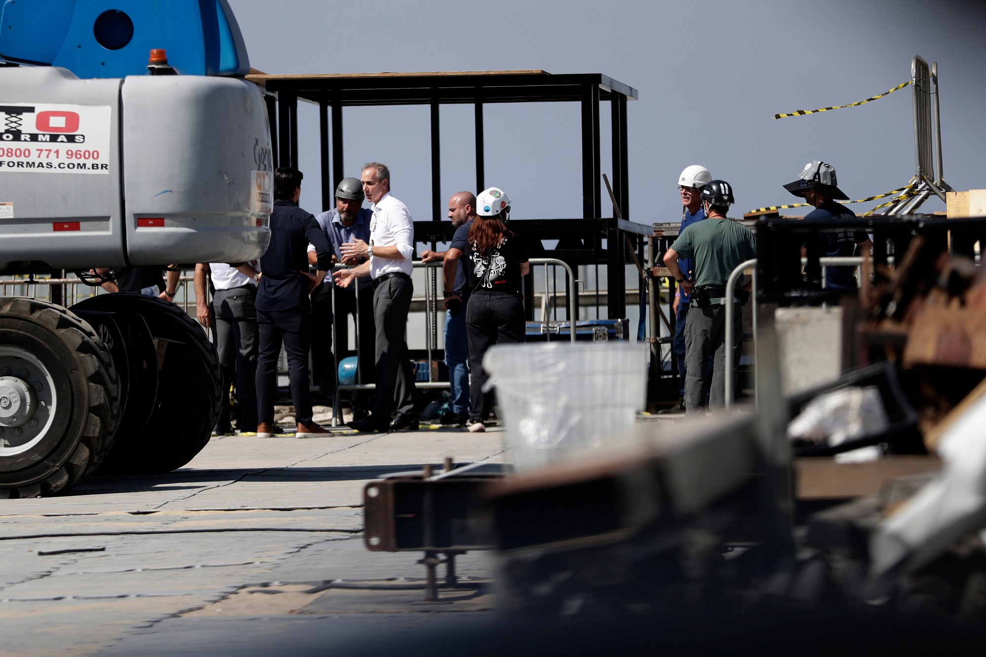 Pred koncertom Shakiry na pláži Copacabana zomrel pracovník pri montáži pódia. 