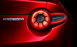 Nowa Mazda na rynku! Nie tylko silnik 1.5 i styl robią różnicę