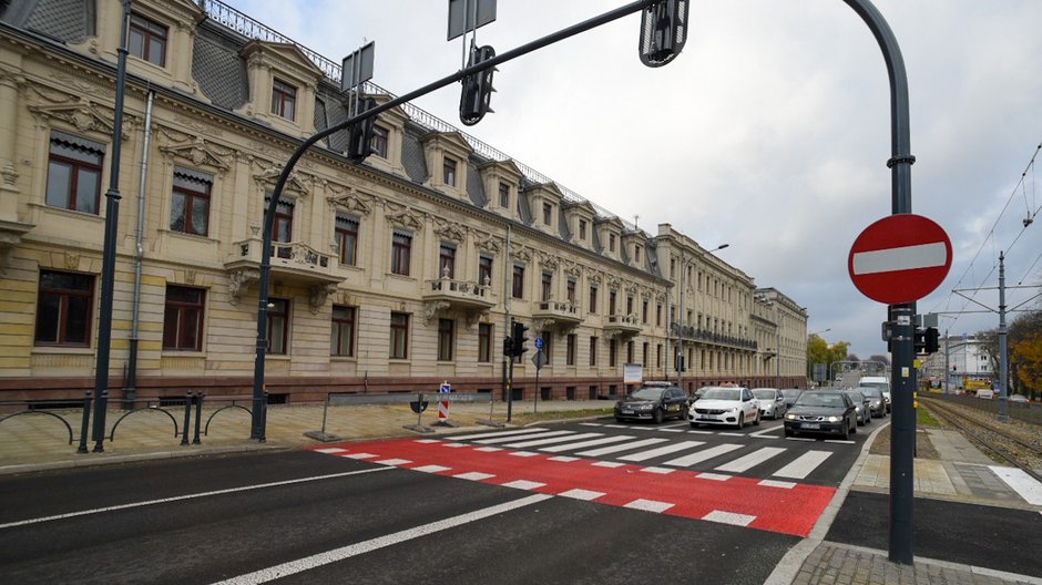 Nowe przejście dla pieszych na skrzyżowaniu Zachodnia/Ogrodowa w Łodzi