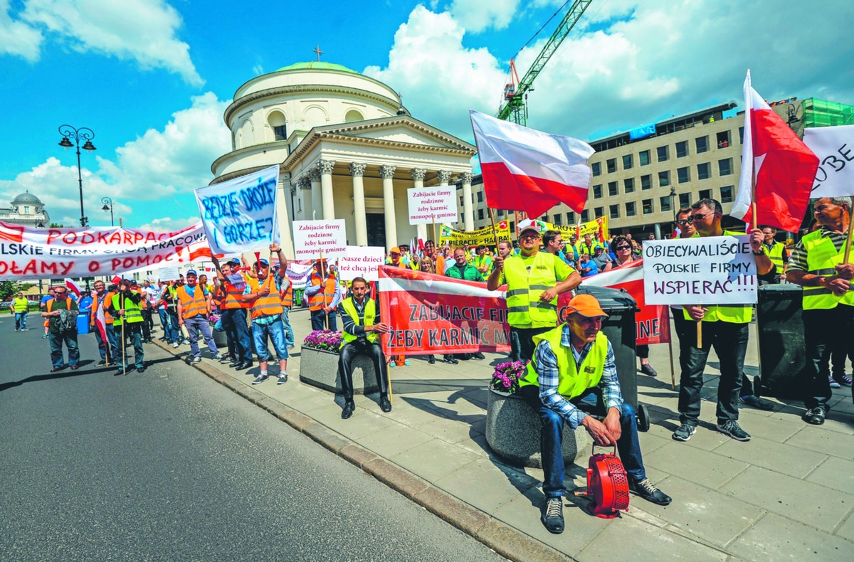 Ogólnopolska manifestacja pracowników i pracodawców z branży odpadowej. Warszawa, 10 maja 2016 r.