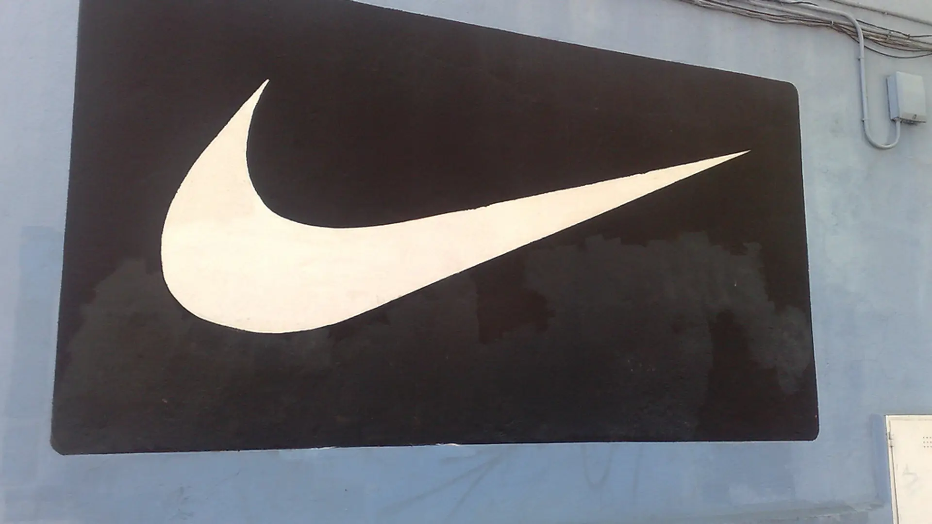 Czy to będą najbrzydsze buty tego lata? Nike zaskoczył dziwną hybrydą