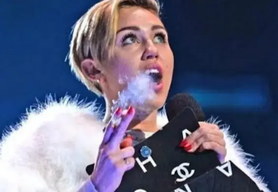 Miley Cyrus zdradziła, w których momentach swojej kariery była na totalnym haju