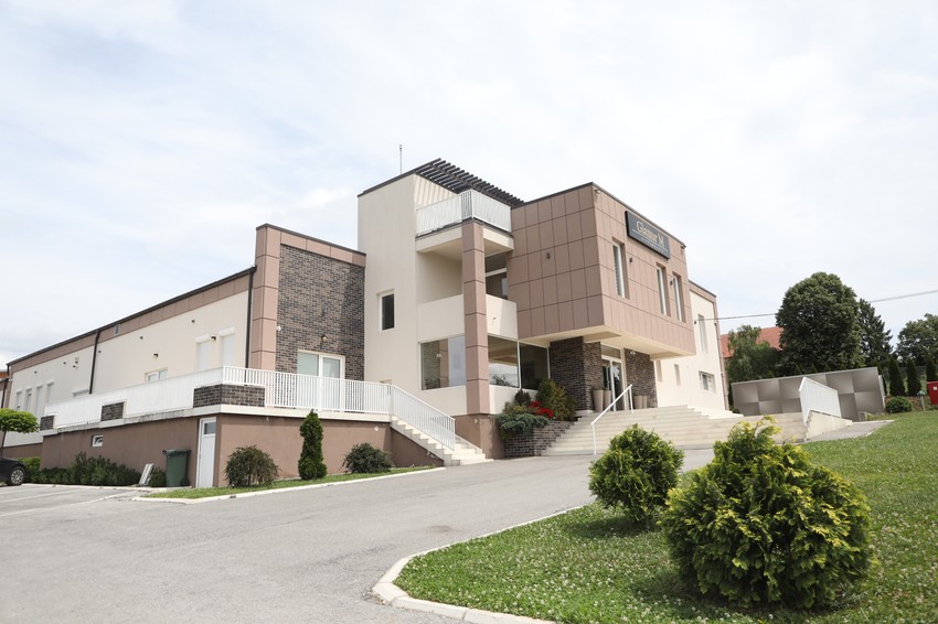 Sala "Glamur M" u kojoj se dogodio napad 