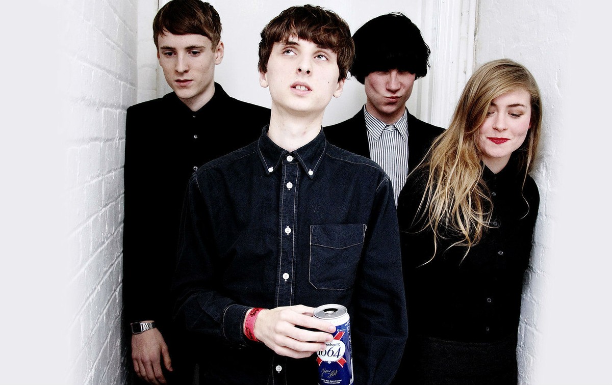 These New Puritans jeszcze z Sophie Sleigh-Johnson w składzie. W Krakowie do zespołu dołączą jazzowa wokalistka Elisa Rodrigues oraz dyrygent André de Ridder