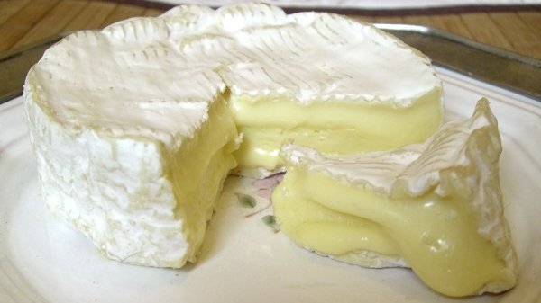 Camembert z Normandii