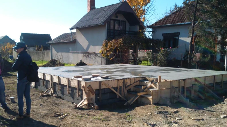 Postavljanje temelja za montažne kuće