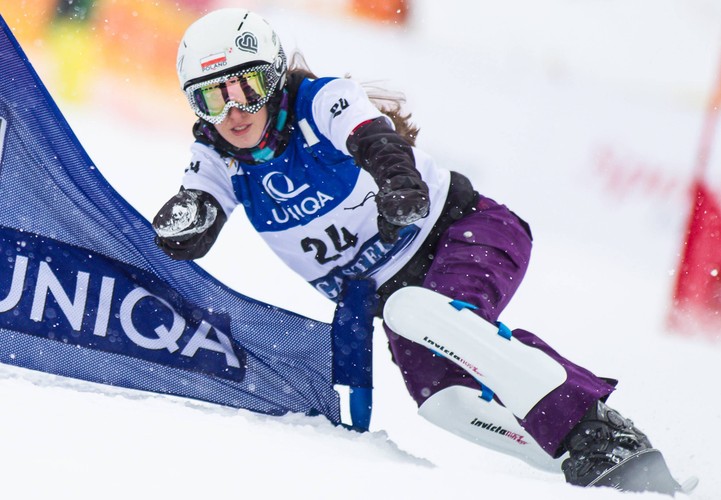 <b>SNOWBOARD</b>
<br>
<br>
Polska ekipa: Karolina Sztokfisz i Aleksandra Król (na zdjęciu) oraz Michał Ligocki, Mateusz Ligocki i Maciej Jodko.