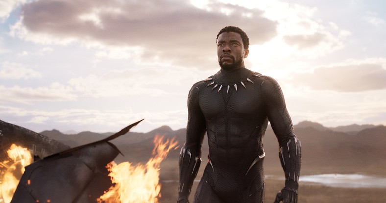 "Czarna Pantera": kadr z filmu. Chadwick Boseman w tytułowej roli