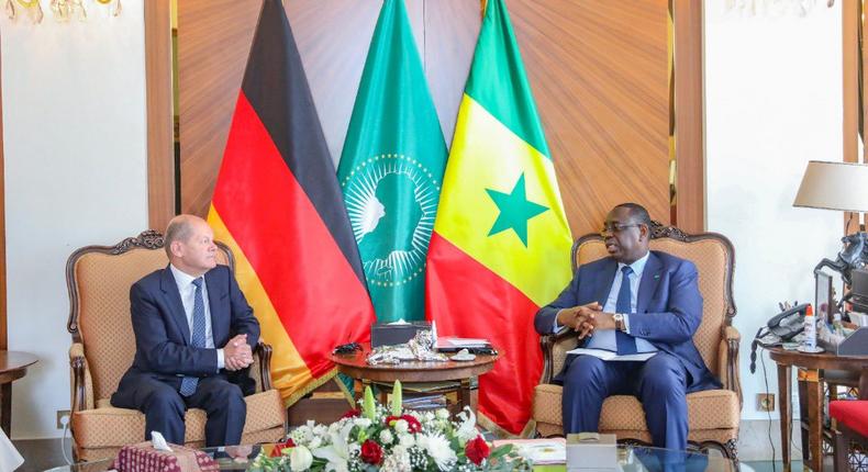 Le président Macky Sall reçoit le chancelier allemand Olaf Scholz à Dakar, le 22 mai 2022 (1)