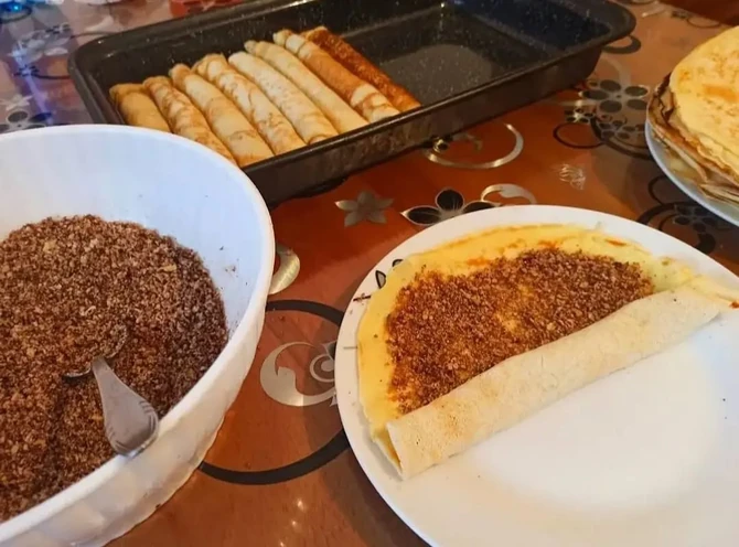 Ružine zalivene palačinke sa orasima