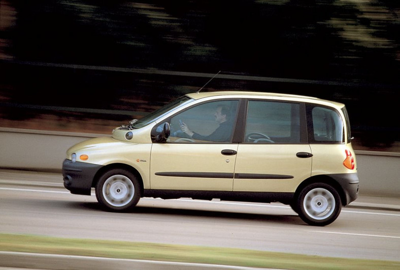 Fiat Multipla gwiazda pierwszych stron gazet