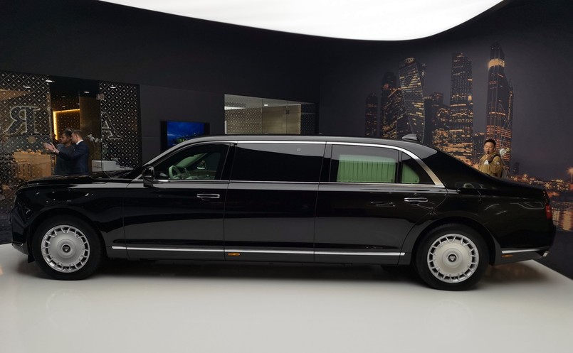 Aurus Senat Limousine L700