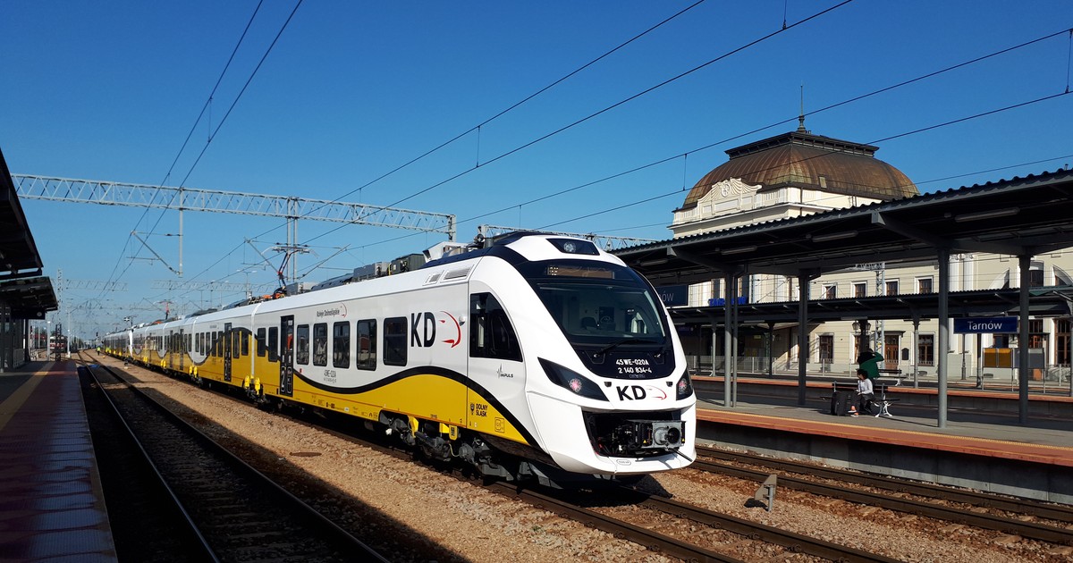 Będzie trudniej przewieźć hulajnogę w pociągu? Przewoźnik zmienia dotychczasowe zasady. Ryzyko opłat