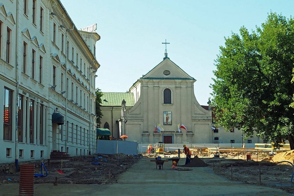 Co nowego na miejscu przebudowy placu Litewskiego?