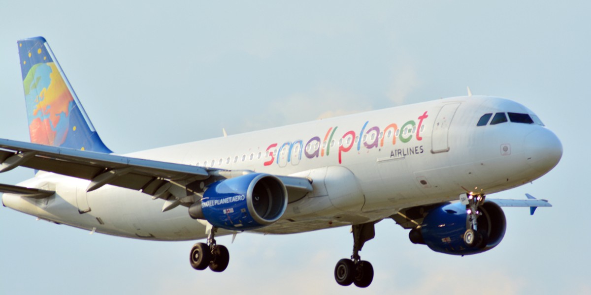 Small Planet Airlines to czarterowa linia lotnicza założona na Litwie