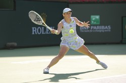 Kerber zabrakło sił. Iga Świątek w ćwierćfinale Indian Wells!