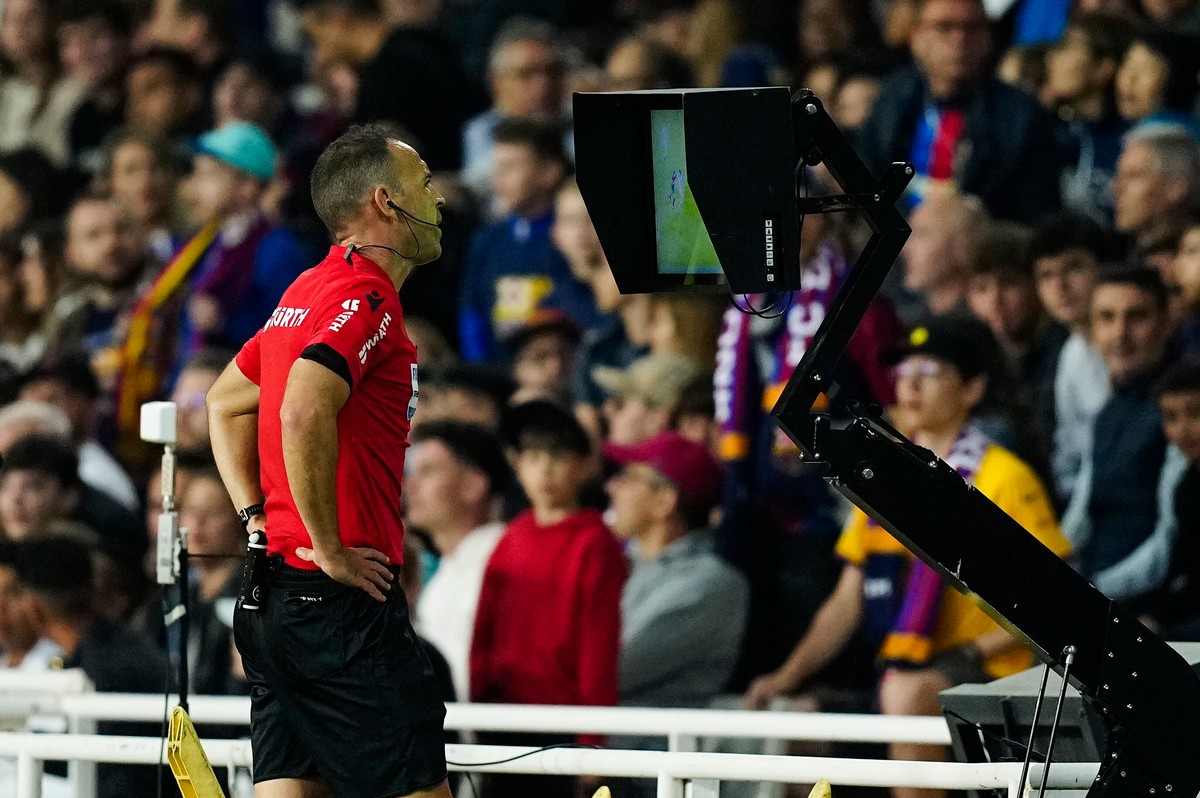 VAR może zniknąć z angielskiej Premier Legaue