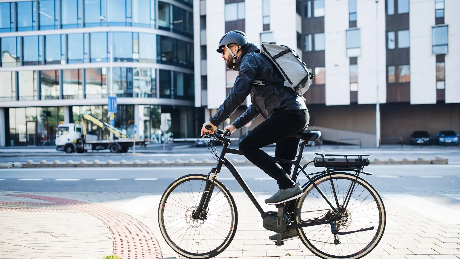 Wyprzedaż rowerów elektrycznych. Te modele kupisz w promocyjnej cenie