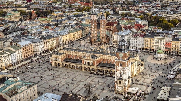 Krakowski rynek to ukochane miejsce turystów