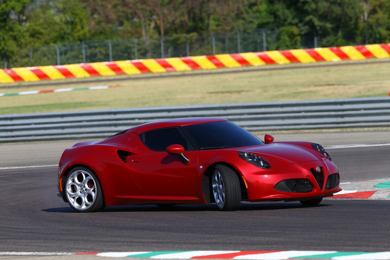 Alfa Romeo: bez coupe, spiderów i hatchbacków