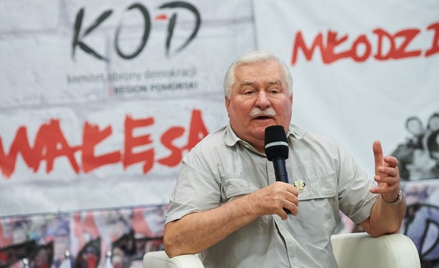 Lech Wałęsa ramię w ramię z KOD. "Kiedy widzę, jak jest marnotrawione nasze zwycięstwo..."