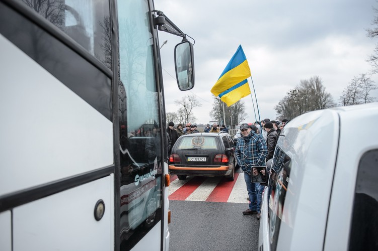 UKRAINA. Smereków. Protest górników i blokada drogi