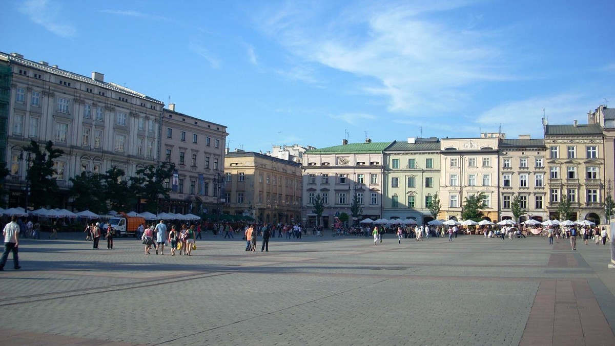 Mobilne studio nagrań stanie dzisiaj wieczorem na krakowskim Rynku Głównym. Do końca grudnia każdy będzie mógł w nim zaśpiewać i nagrać kolędę.