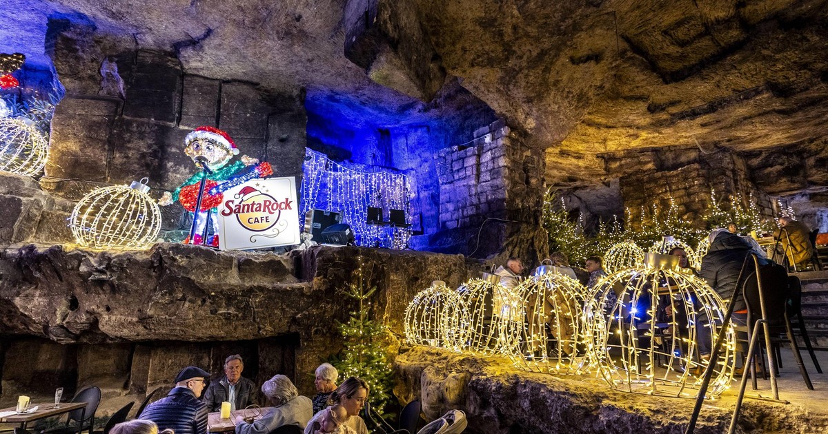 To jedyny taki jarmark bożonarodzeniowy w Europie. Zwiedza się go... pod ziemią. Co za przeżycie!