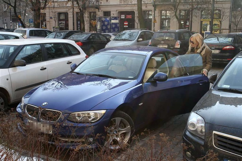 Monika Olejnik jeździ nowym bmw. Foto