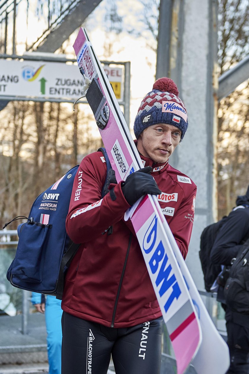 Bagaż polskich skoczków, którzy wracali z zawodów w Sapporo, został zagubiony