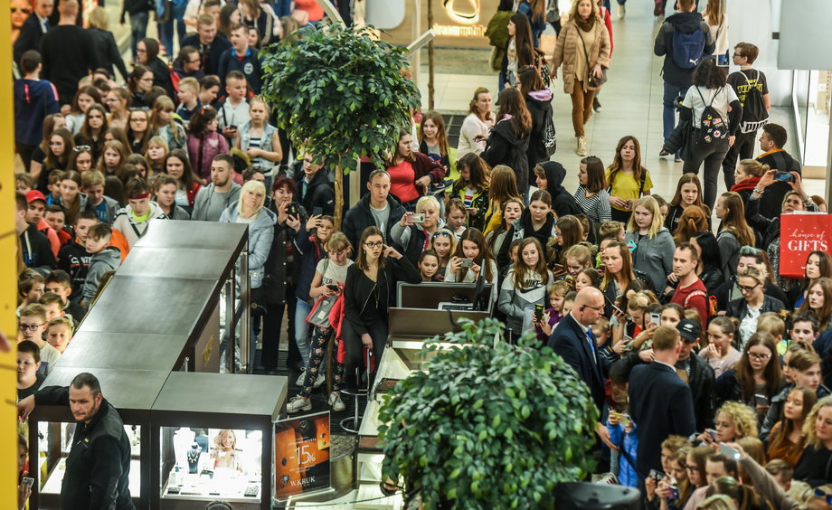 Spotkania ze Stuu gromadziły zawsze tysiące fanów. To zdjęcie z 2019 r. zrobione w centrum handlowym w Bydgoszczy