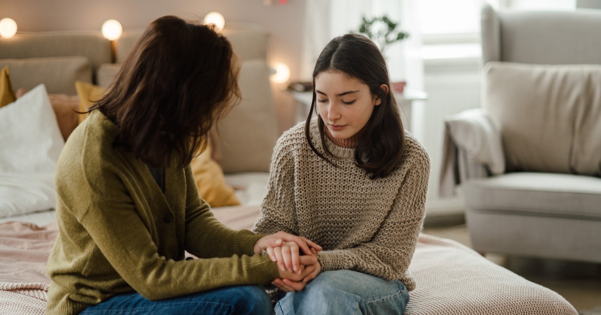 Jak pomóc dziecku w okresie dojrzewania? Kilku rzeczy robić nie wolno