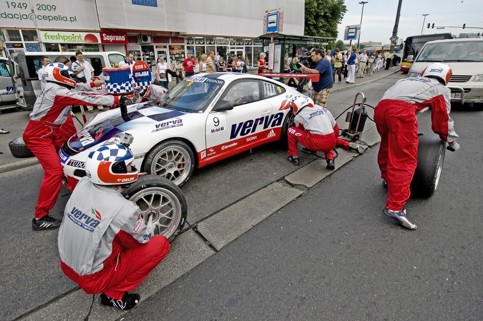 Pit Stop w centrum Warszawy, Verva, Porsche