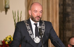 Prezydent Wrocławia oskarża Grzegorza Brauna o nawoływanie do nienawiści na tle religijnym