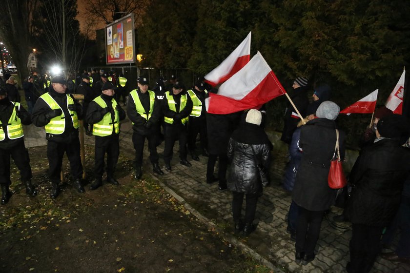 Demonstracja pod domem Kaczyńskiego