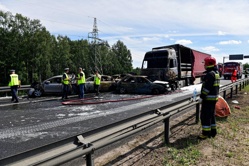 Tragedia na trasie S3 pod Szczecinem. Nie żyje sześć osób