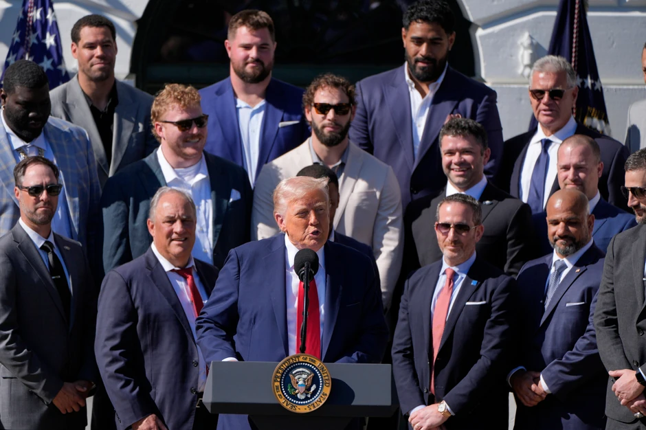 Donald Tramp sa šampionima Super boula u Beloj kući Filadelfijskim iglsima 28. aprila